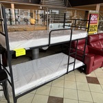 Stapelbed, zwart metaal